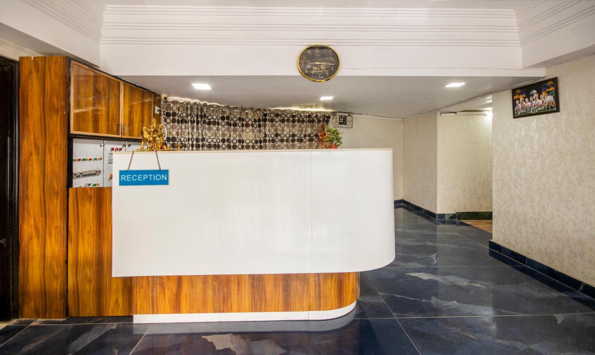 Itsy Hotels Shree Krishna Palace Ahmedabad Exterior foto